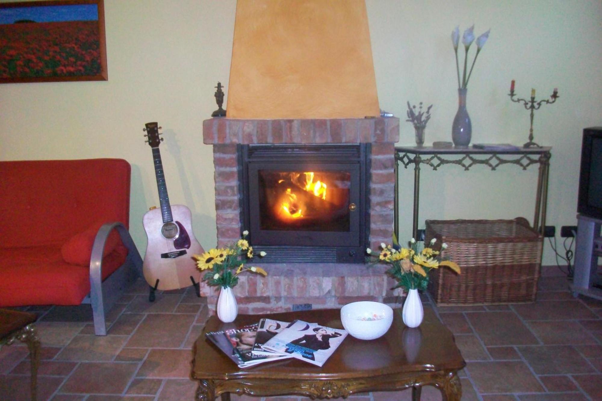 Tra... Monti E Vigne Bed & Breakfast La Morra Bagian luar foto
