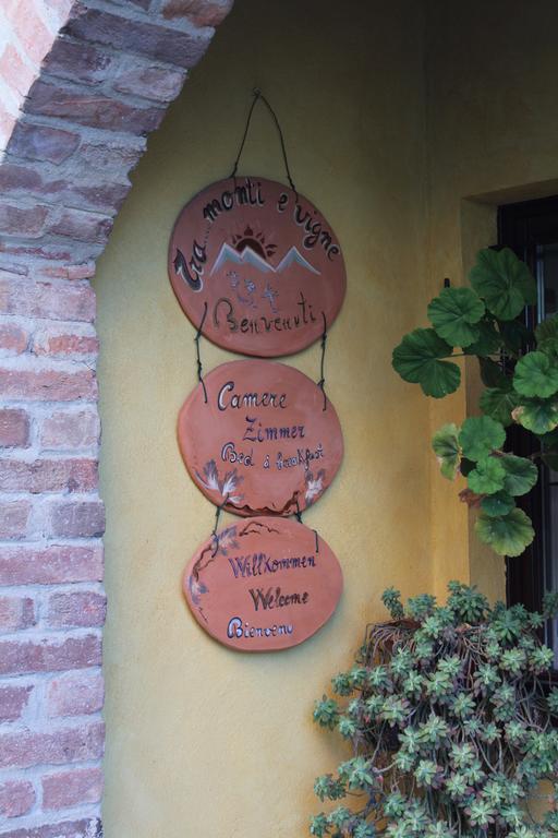 Tra... Monti E Vigne Bed & Breakfast La Morra Bagian luar foto