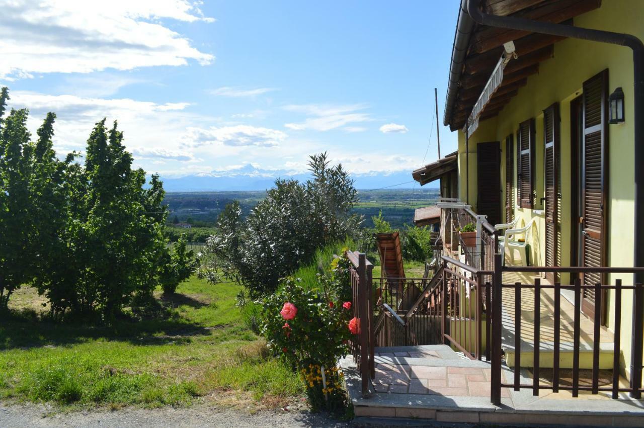 Tra... Monti E Vigne Bed & Breakfast La Morra Bagian luar foto